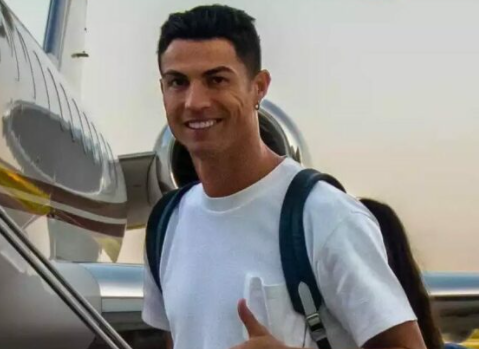 Ronaldo has arrived at Manchester United